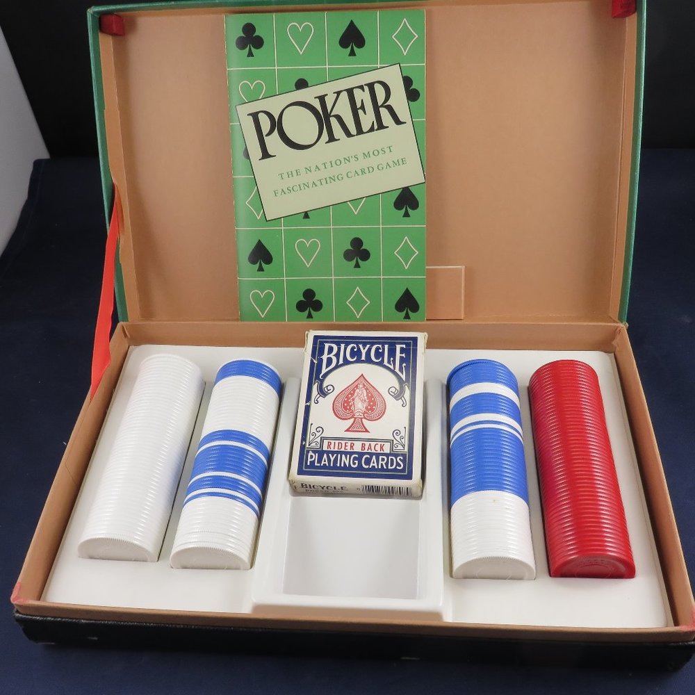VINTAGE 50'S POKEER SET INCLUDING RULE BOOK